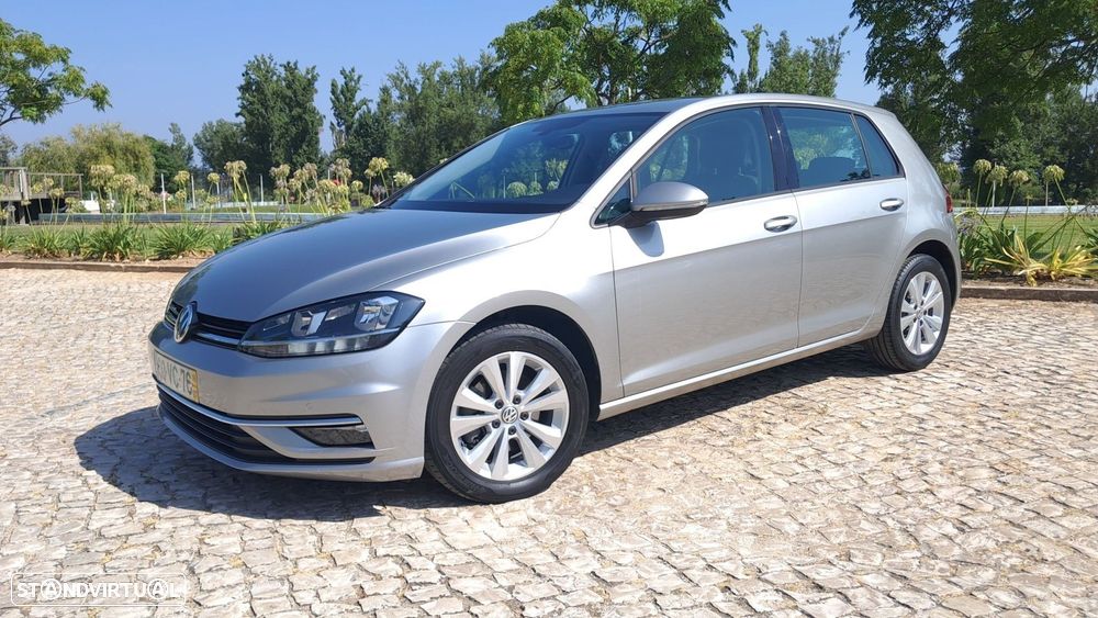 VW Golf 1.6 TDI Confortline - 8
