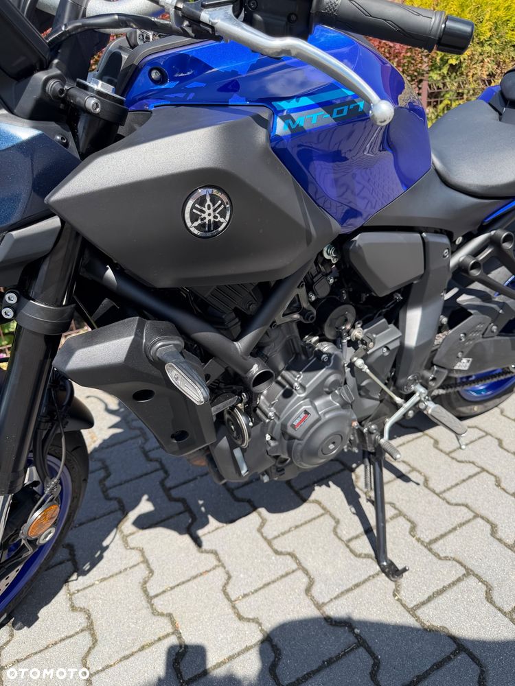 Yamaha MT - 12