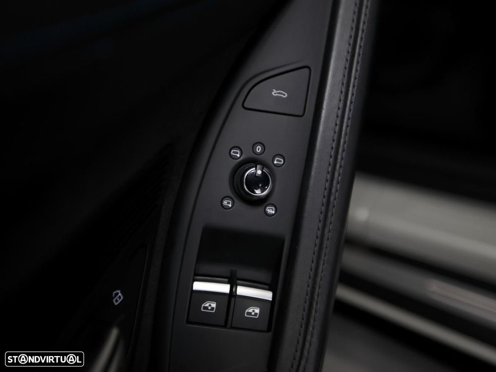 Audi R8 Spyder 5.2 FSi V10 S tronic Plus - 15