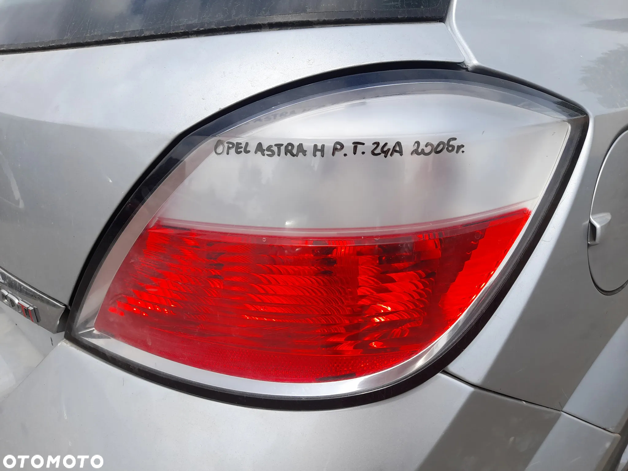 OPEL ASTRA H LAMPA PRAWY TYŁ PRAWA TYLNA HATCHBACK - 9