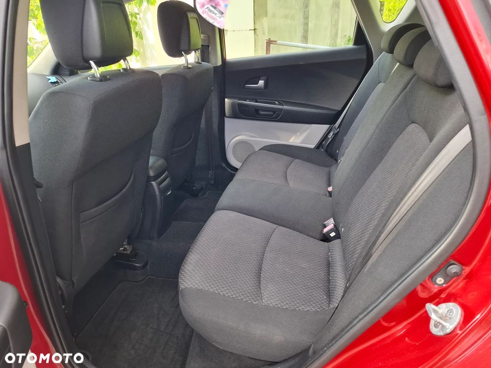 Kia Ceed 1.4 Comfort + - 17