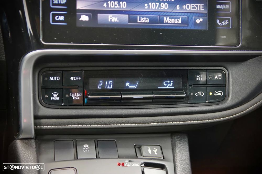 Toyota Auris 1.8 HSD Comfort+J17+Navi - 28