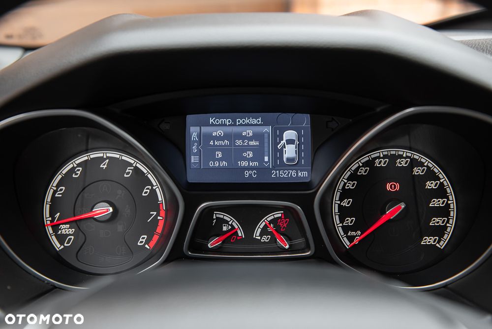 Ford Focus 2.0 EcoBoost ST - 19