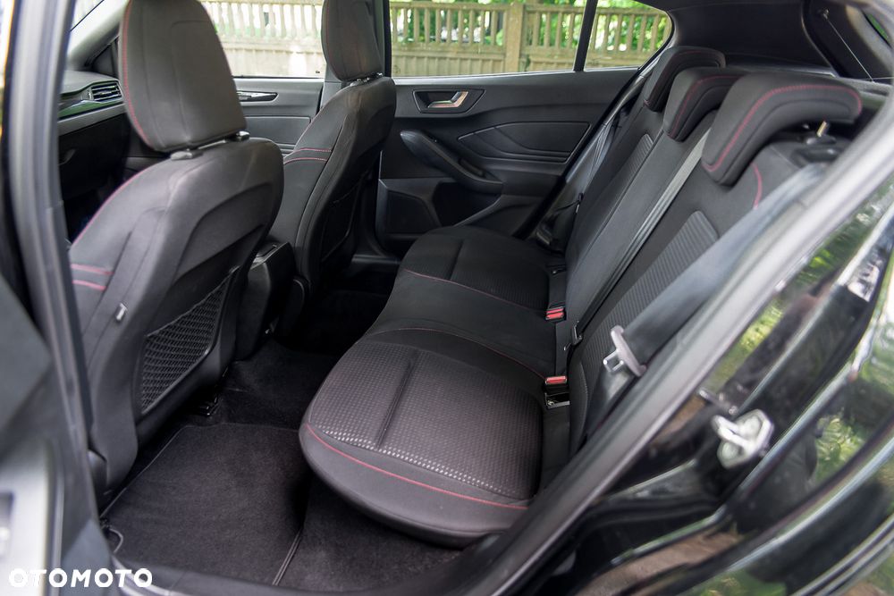 Ford Focus 1.0 EcoBoost ST-Line ASS PowerShift - 28