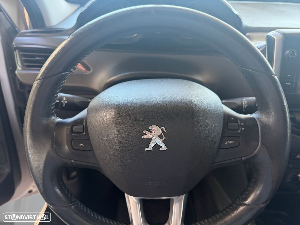 Peugeot 208 1.4 HDi Active - 6
