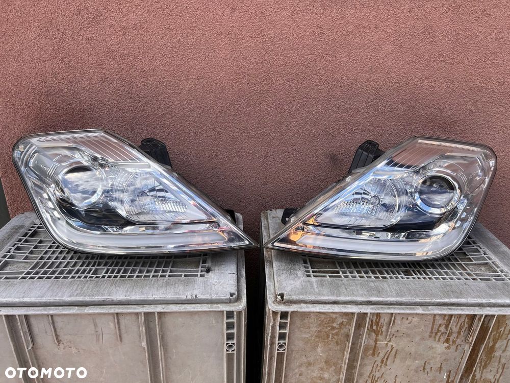Lampa przednia SSANGYONG REXTON W KOMPLET EUROPA ORYGINALNE