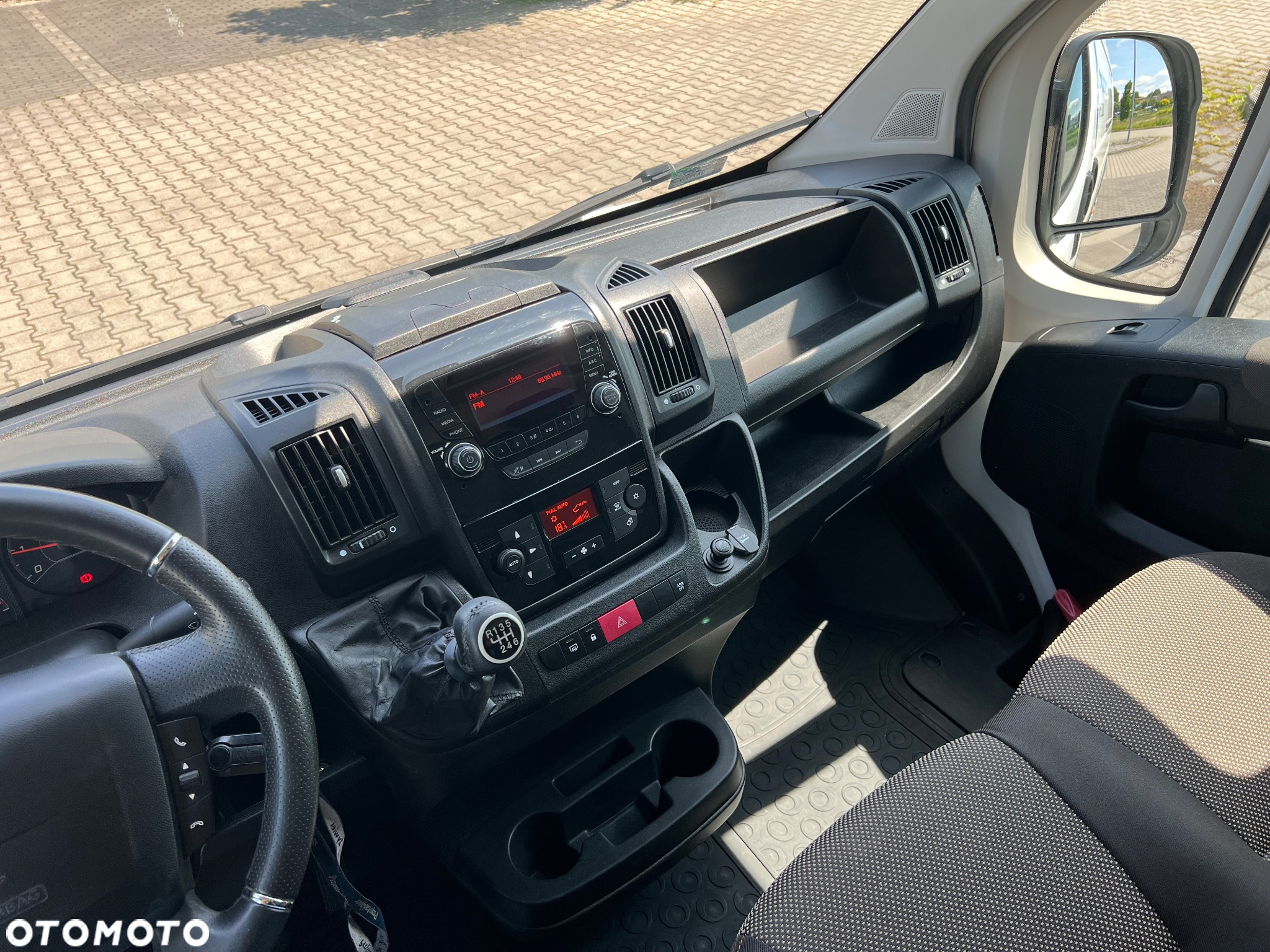 Peugeot BOXER - 12