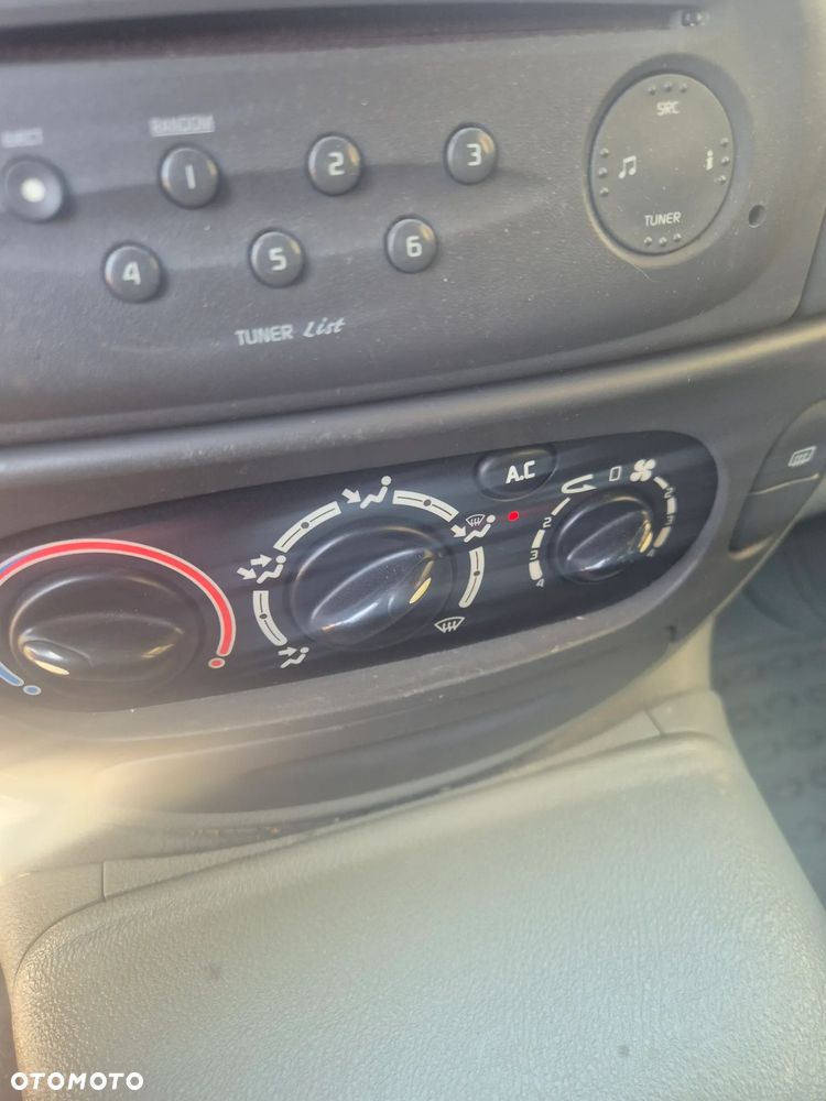 Renault Scenic 1.6 16V EXA - 2