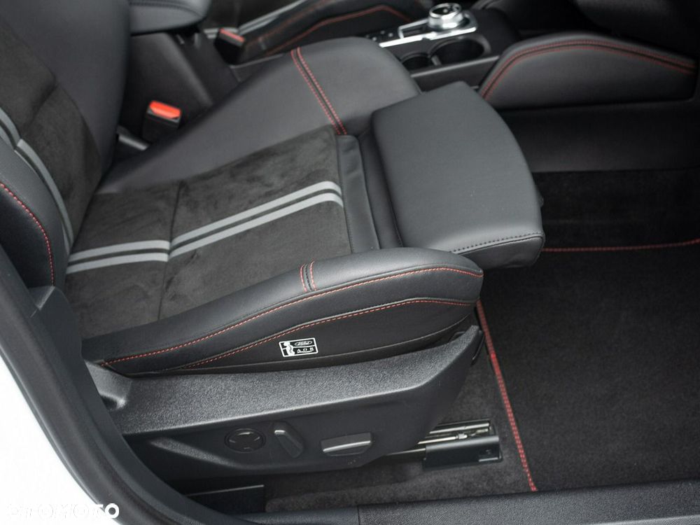 Ford Focus - 26