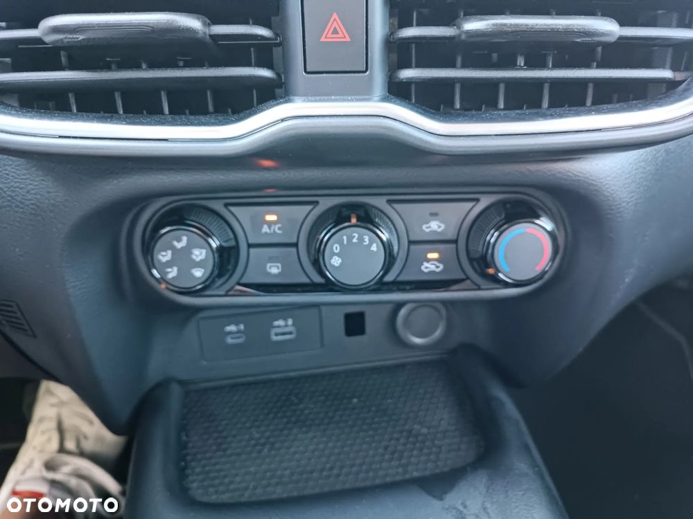 Nissan Juke 1.0 DIG-T Acenta DCT - 15