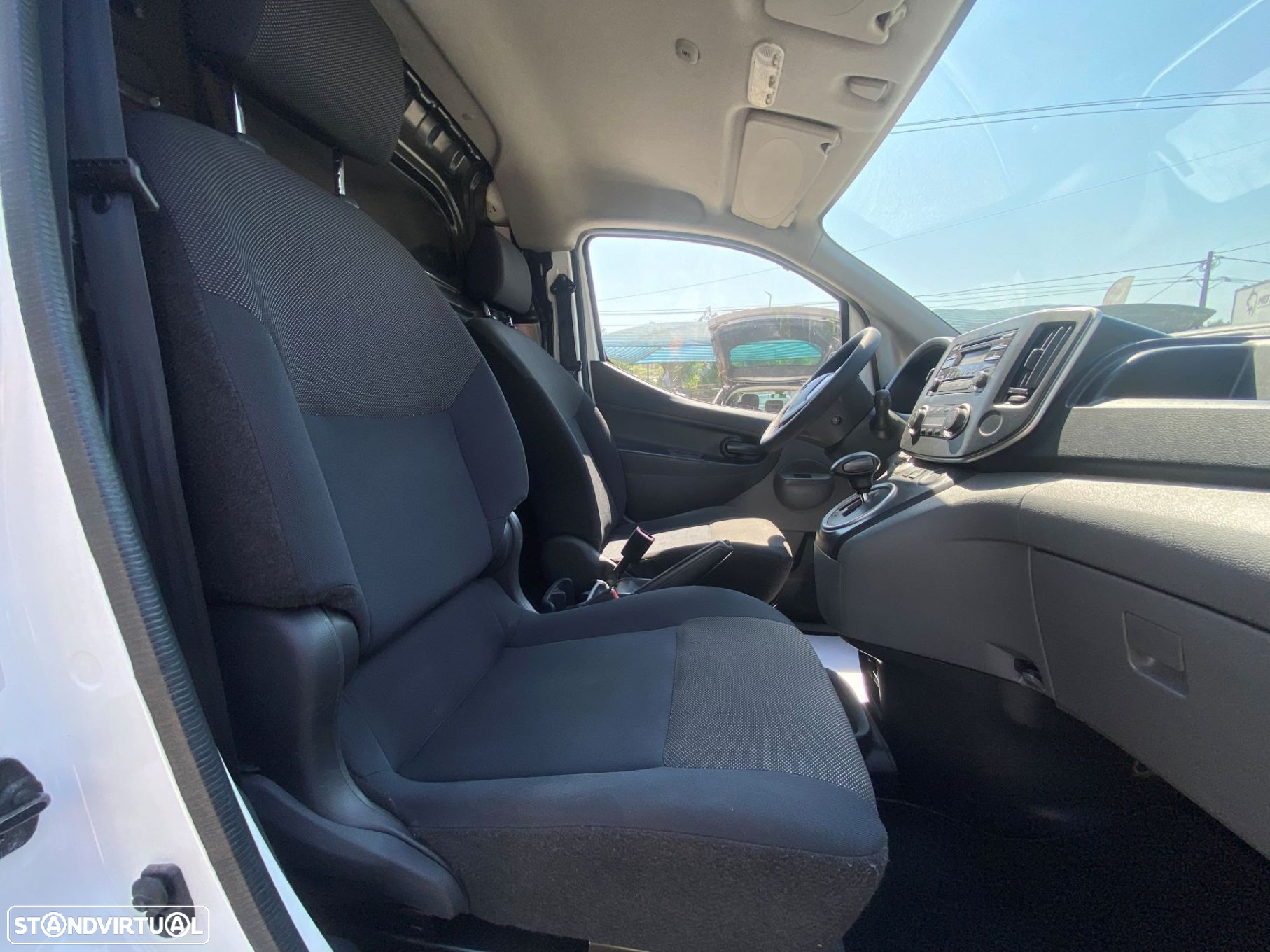 Nissan E-NV200 5p Professional - 10