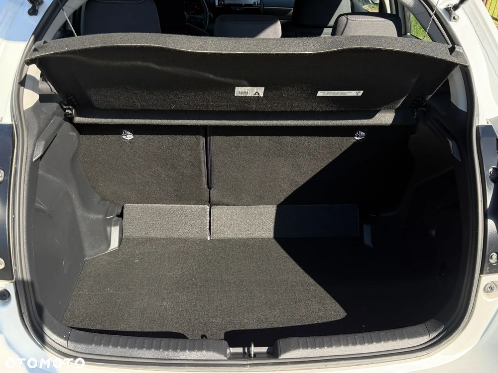 Toyota Yaris Hybrid 1.5 Comfort - 36