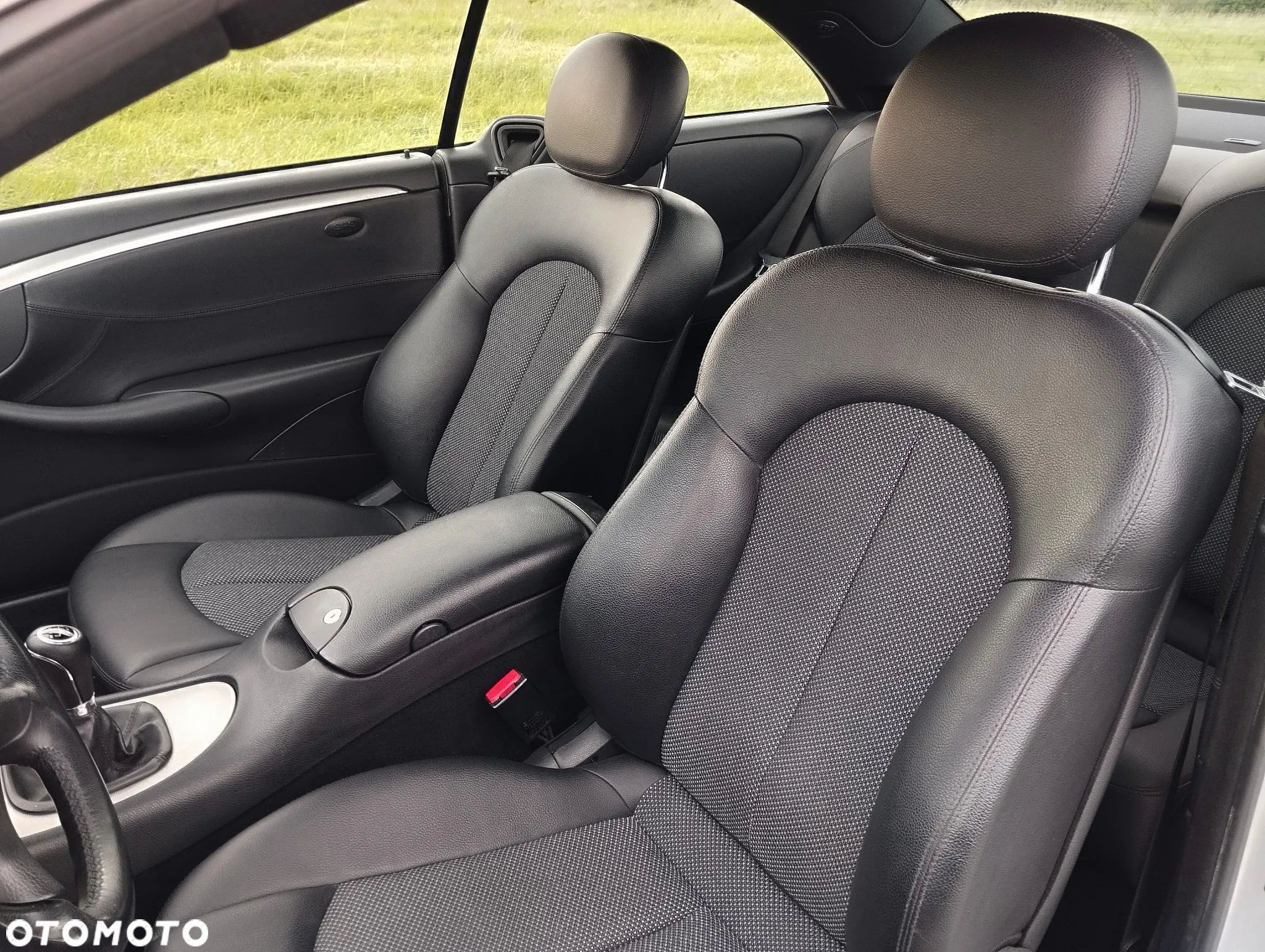 Mercedes-Benz CLK Coupe 200 Kompressor Avantgarde - 15