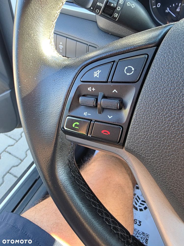 Hyundai Tucson 1.7 CRDI BlueDrive Comfort 2WD - 25