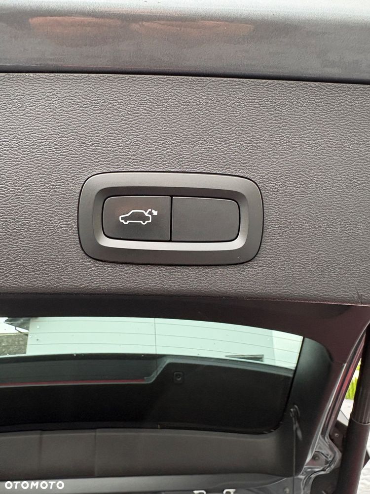 Volvo XC 40 D3 Momentum Pro - 34
