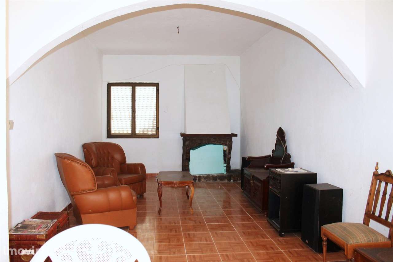 Moradia V4 - Grande imagem: 3/21