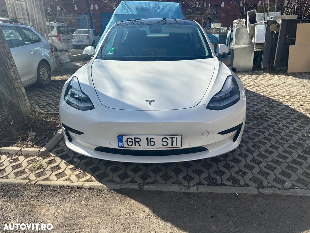 Tesla Model 3 Standard Reichweite Plus Hinterradantrieb - 1