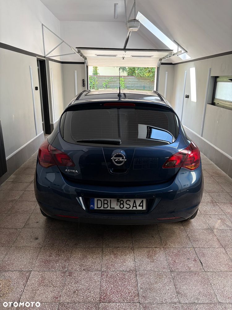Opel Astra 1.6 Enjoy - 9