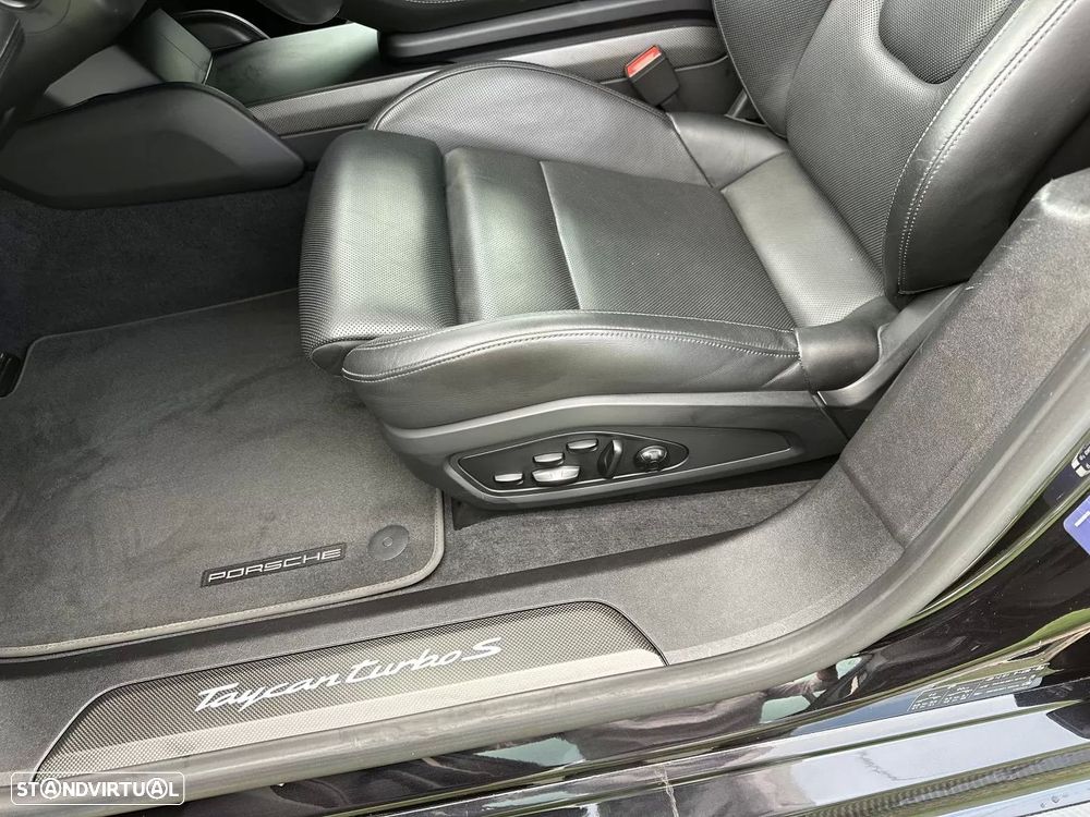 Porsche Taycan Turbo S — fotografia 40