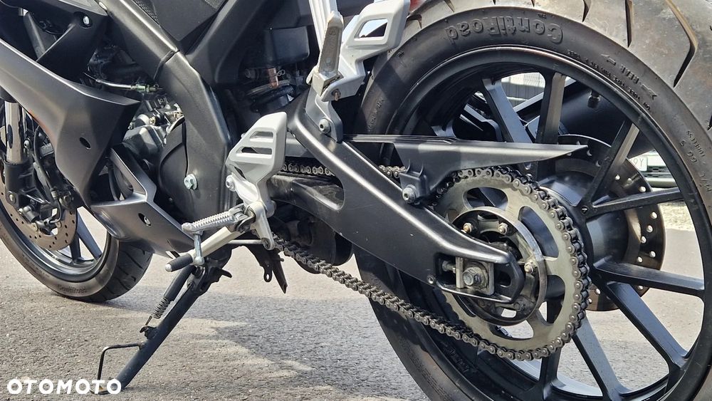 Yamaha YZF - 20