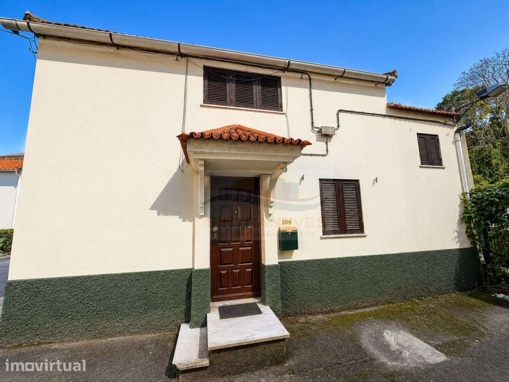 Moradia em Campolide | Projeto de Remodelação com Potencial para T2... - Grande imagem: 2/7