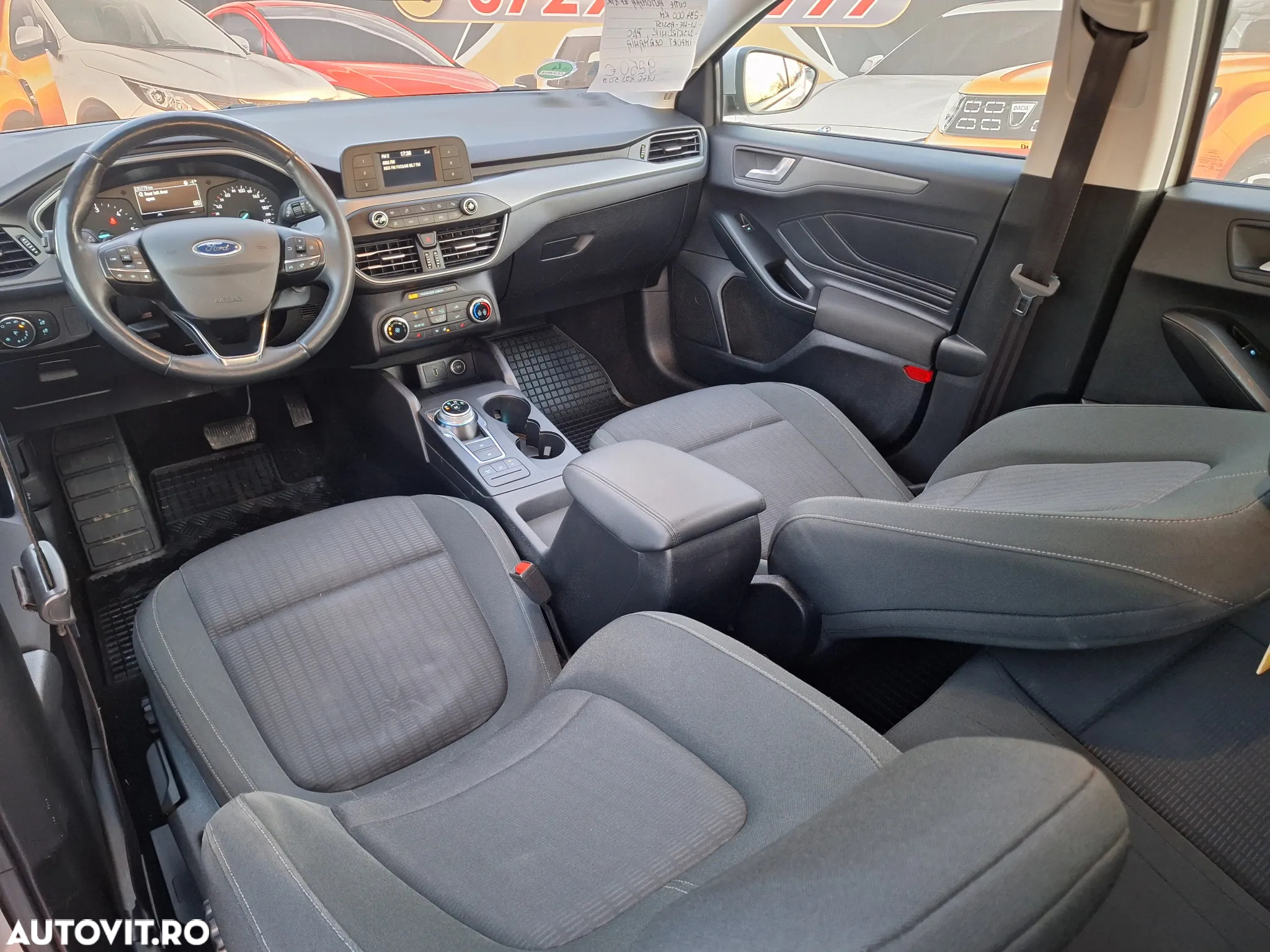 Ford Focus 1.5 TDCi Powershift Titanium - 3