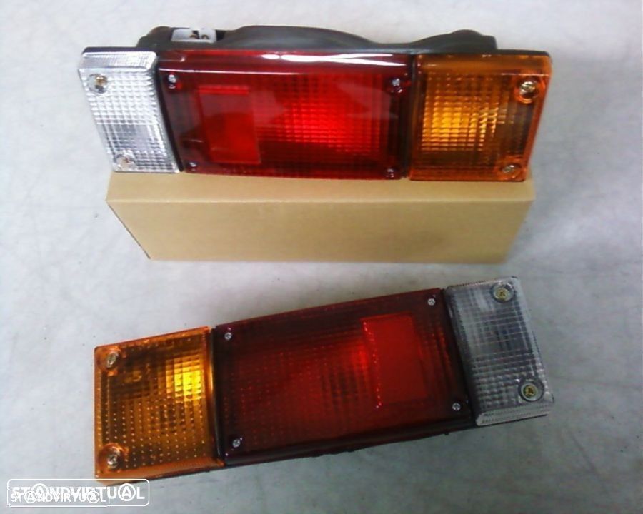 farolins trás Nissan Pickup D21 e Cabstar F22 (NOVOS) - 1