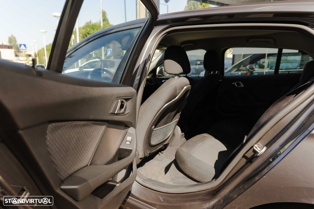 BMW 116 d Corporate Edition Auto - 14