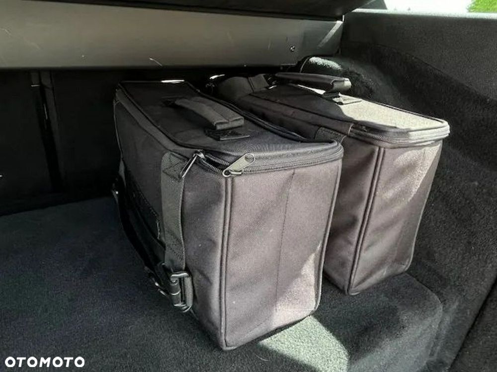 Mercedes-Benz Klasa E - 13