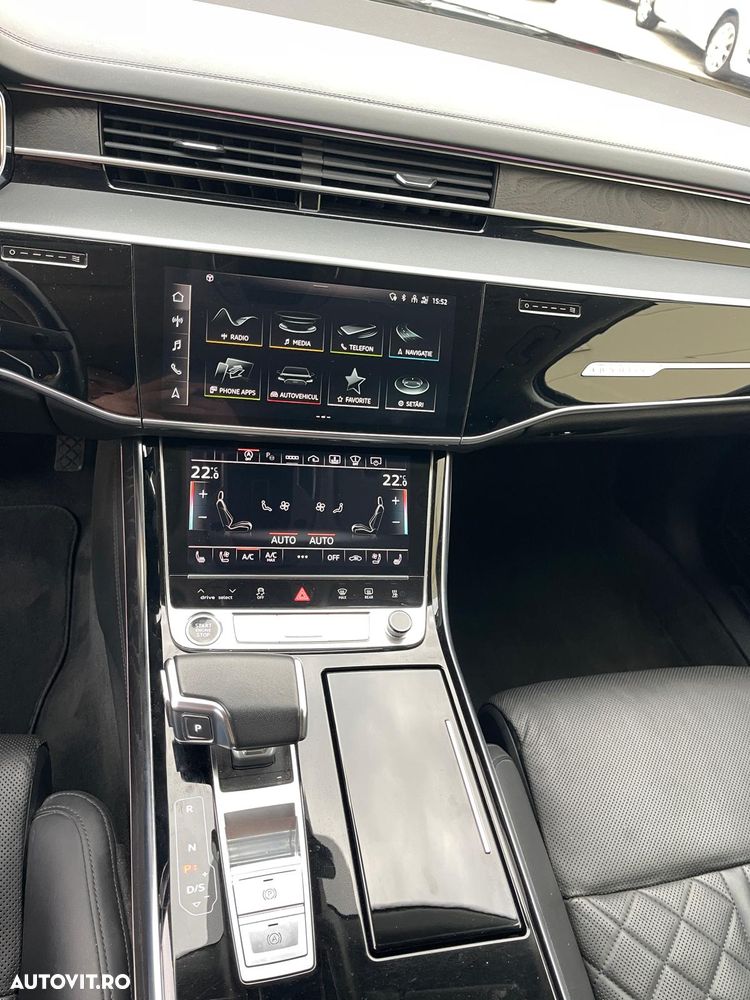 Audi A8 - 35