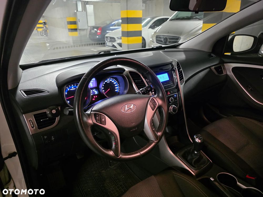 Hyundai i30 - 11