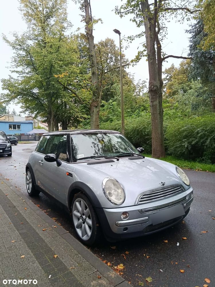 MINI Cooper Standard - 2