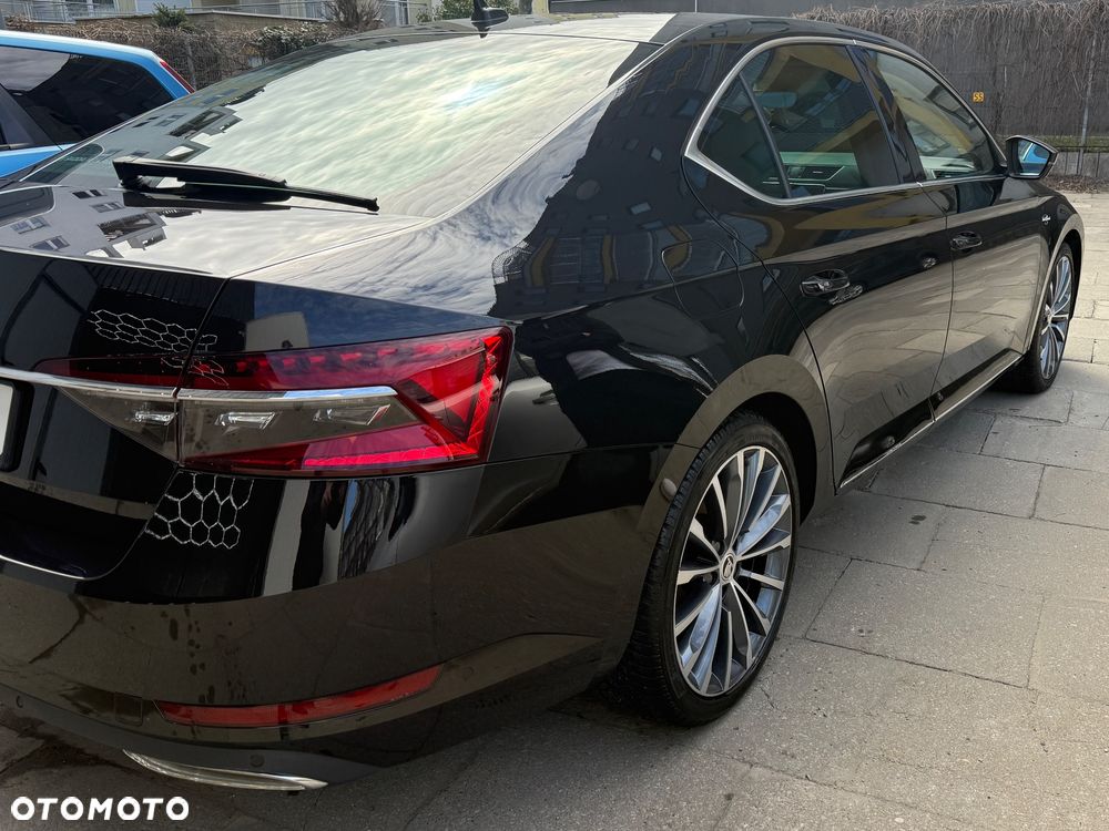 Skoda Superb 2.0 TSI L&K DSG - 32