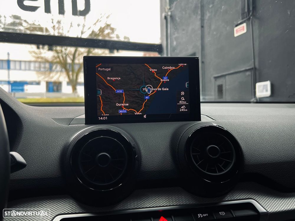 Audi Q2 1.6 TDI Design - 19