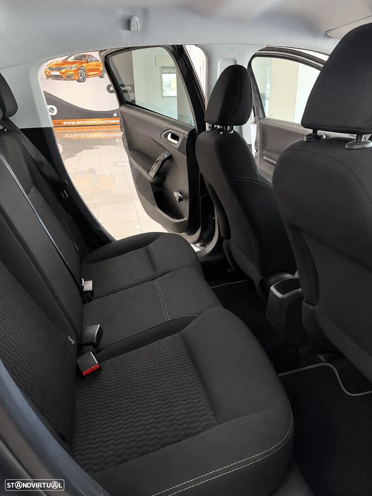 Peugeot 208 1.6 BlueHDi Style - 11