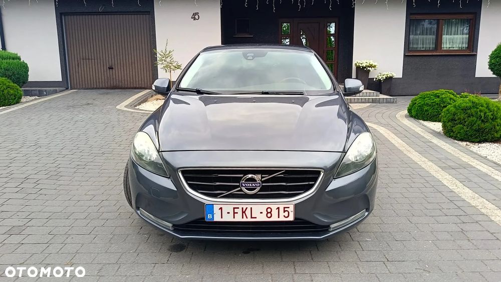 Volvo V40 ver-d2-r--design - 11