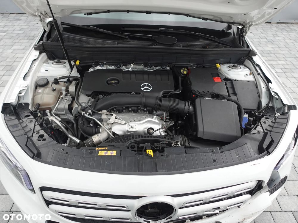 Mercedes-Benz GLB 250 8G-DCT Progressive - 9
