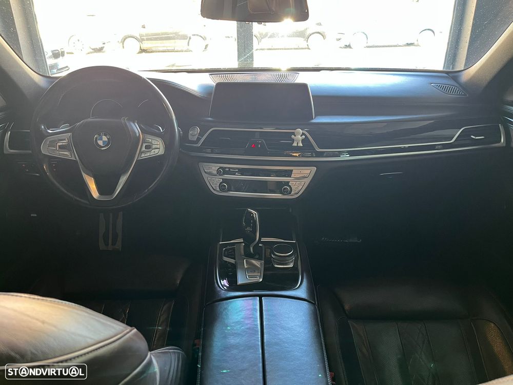 BMW 730 d Pack M - 9