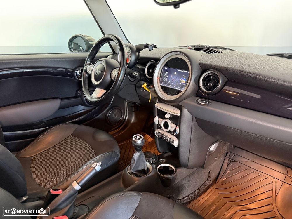 MINI Clubman Cooper D - 23