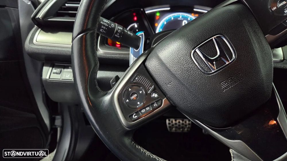 Honda Civic 1.0 i-VTEC Elegance Navi CVT - 34