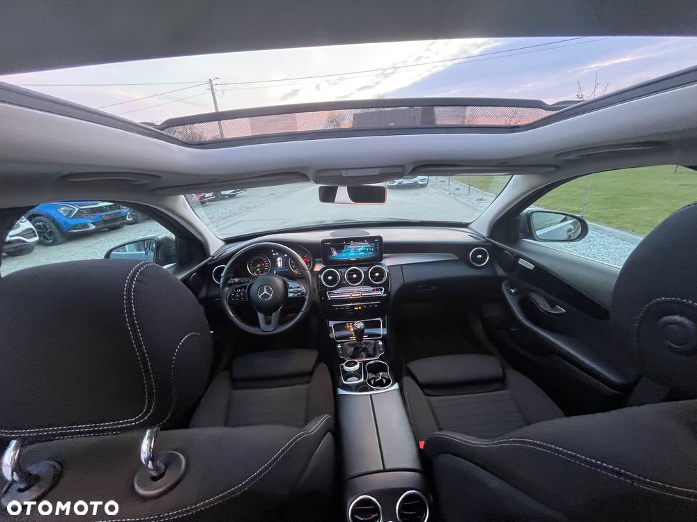 Mercedes-Benz Klasa C 180 d Exclusive - 22