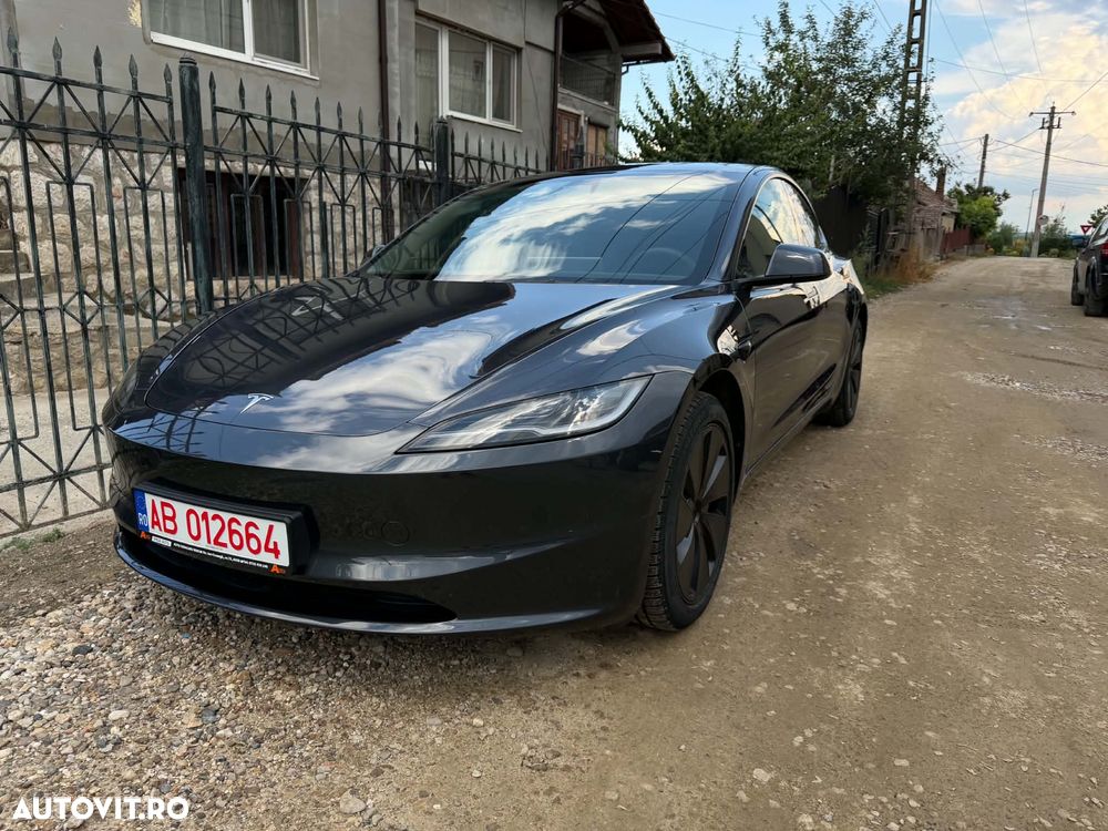 Tesla Model 3 RWD - 10