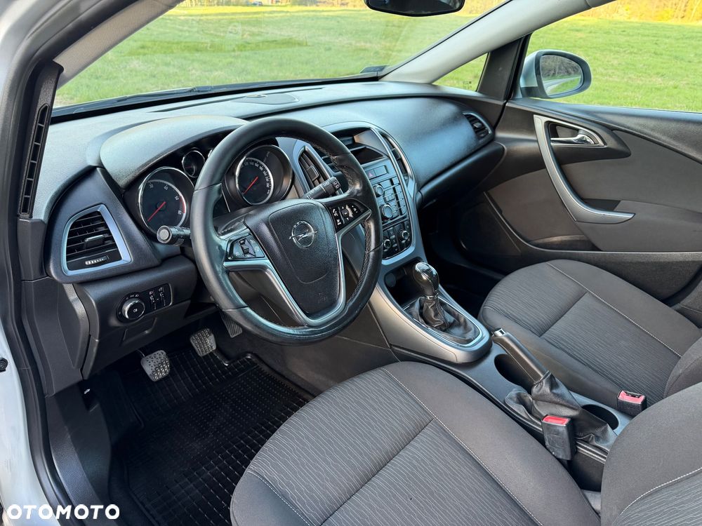 Opel Astra 1.9 CDTI Essentia - 29