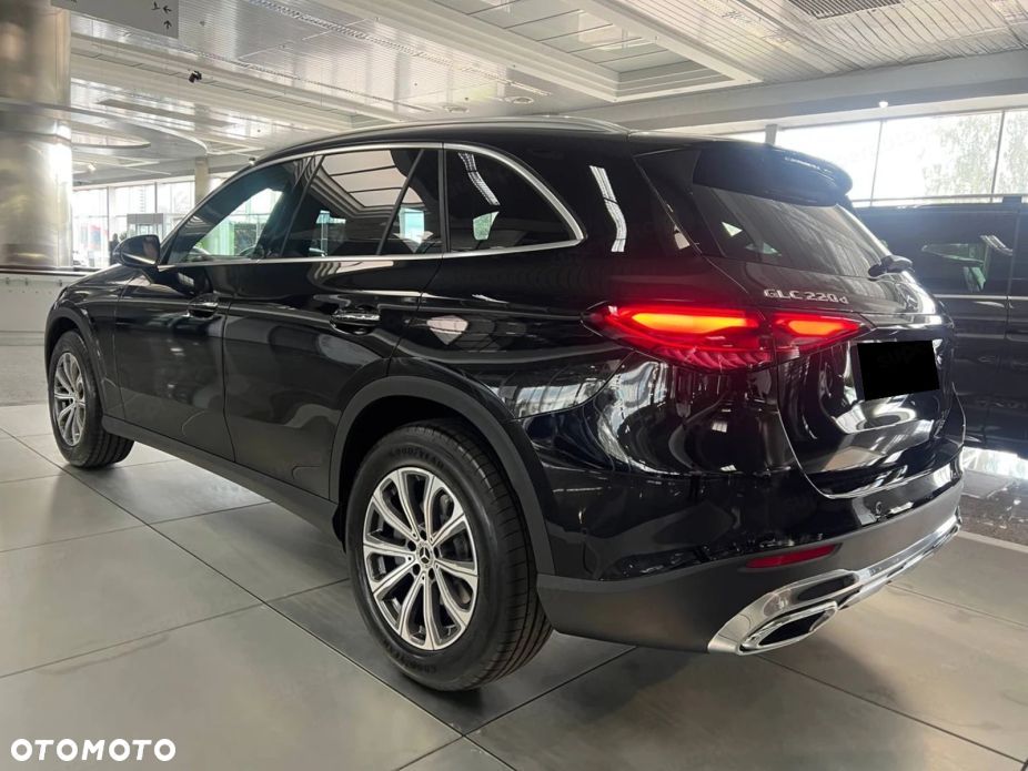 Mercedes-Benz GLC 220 d mHEV 4-Matic Avantgarde - 4