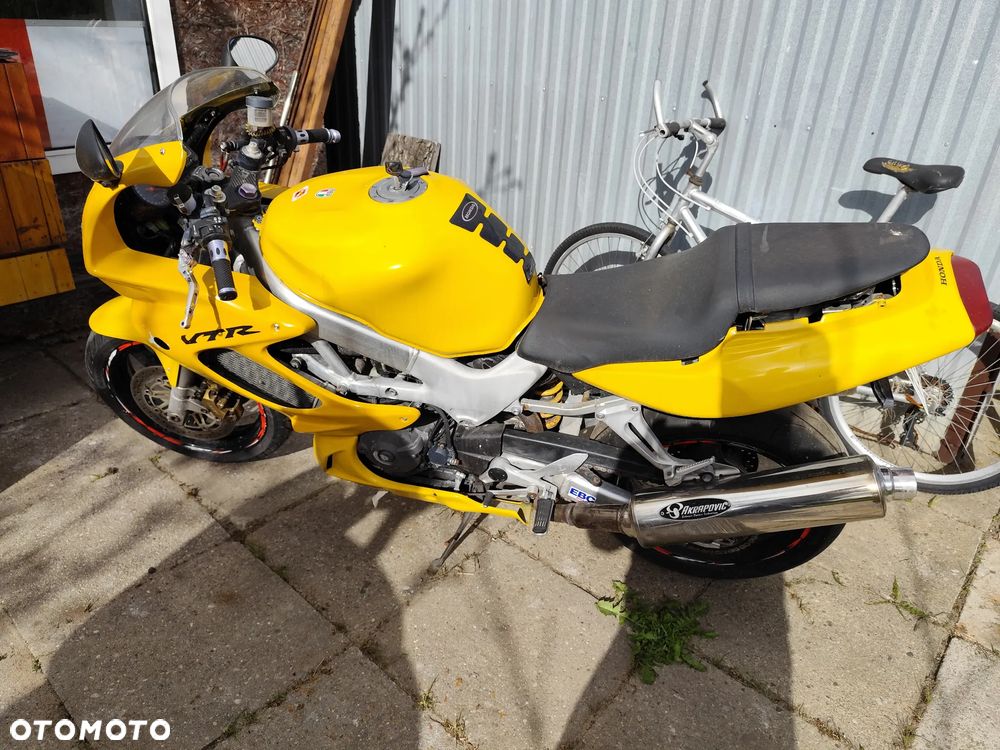 Honda VTR - 4