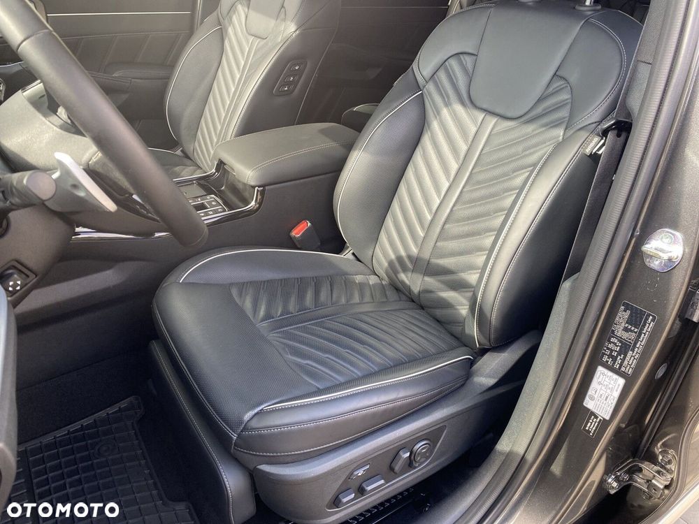 Kia Sorento - 10