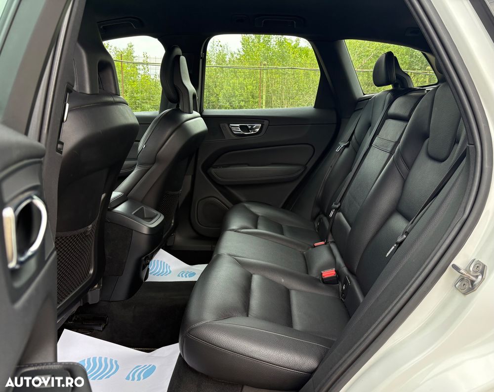 Volvo XC 60 - 21