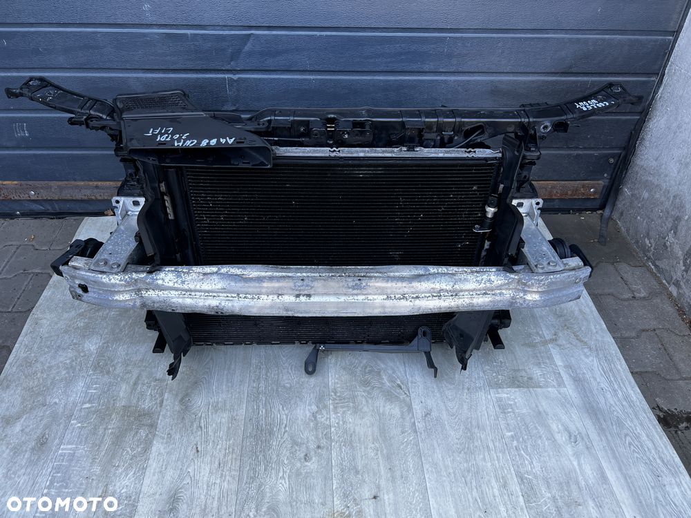 PAS PRZEDNI WZMOCNIENIE A4 B8 A5 LIFT 12-15 2.0 TDI 2.0 TFSI AUTOMAT COOLER WODNY