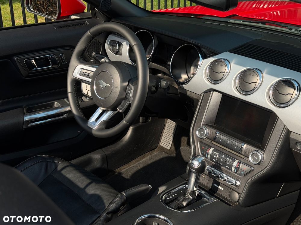Ford Mustang - 5