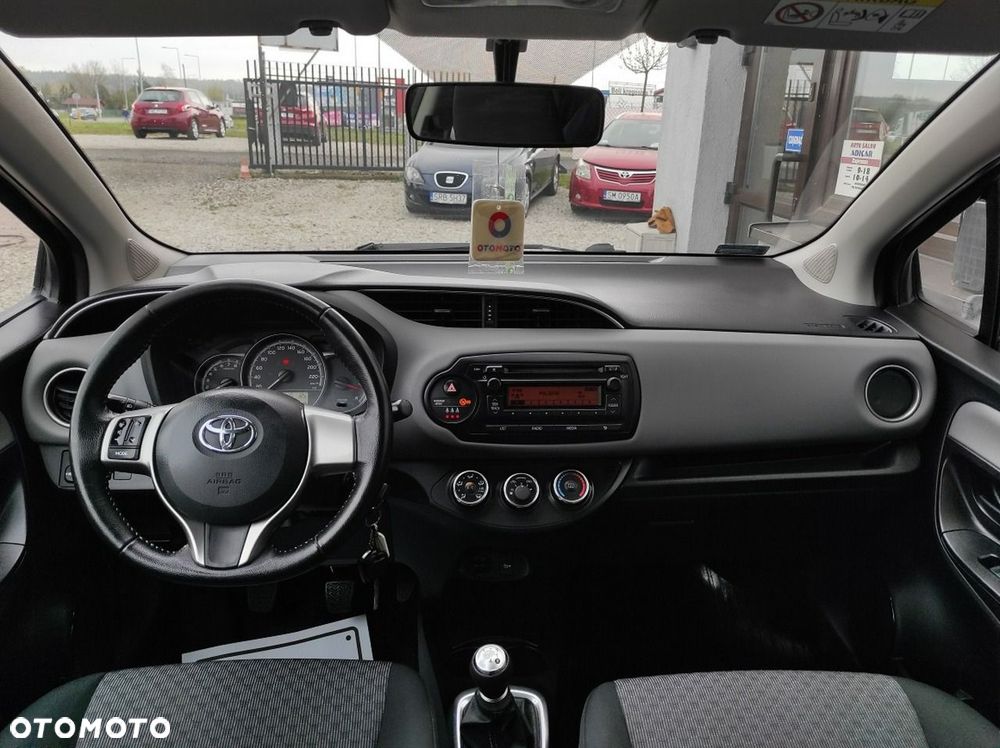 Toyota Yaris - 11